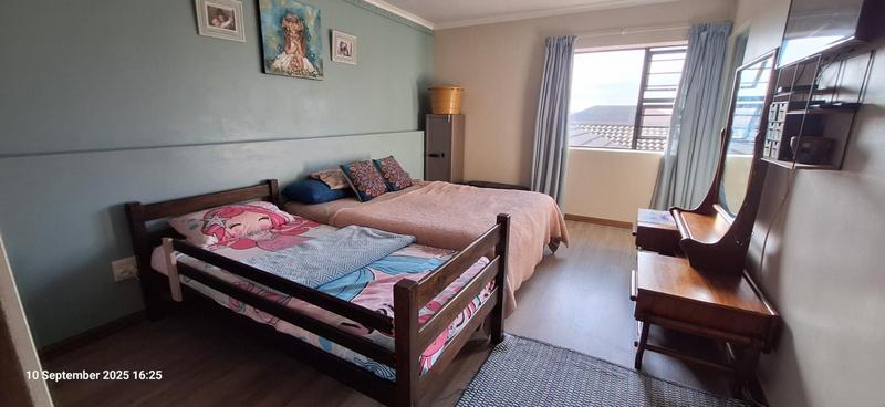 5 Bedroom Property for Sale in Fraaiuitsig Western Cape